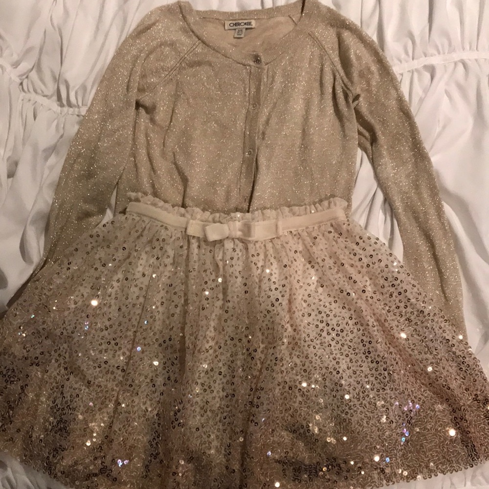 GIRLS GOLD SWEATER N SKIRT OUTFIT!!!